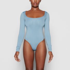 ESSENTIAL LONG SLEEVE SCOOP NECK BODYSUIT at Skims